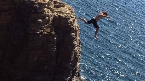 drunk teenager jumps   cliff  sydney newscomau australias