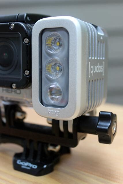 review knogs qudos action camera light  gopro hero