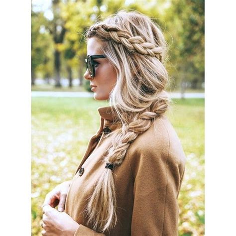 7 monday morning hairstyles that you can do in under 5