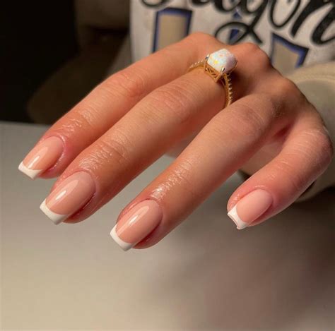 create  perfect french tip glossify