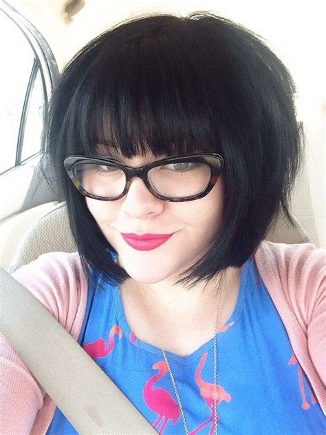 20 Inspirations Of Short Haircuts With Bangs And Glasses