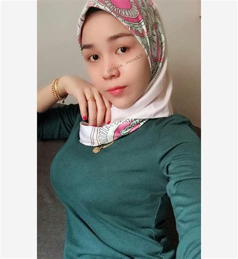 pin oleh mohd asyraf di hot di 2019 wanita cantik jilbab cantik dan wanita