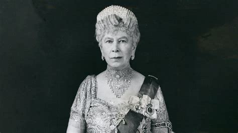 dronning mary den britiske matriark pligt og land  folelser dokumentar  min tv  play