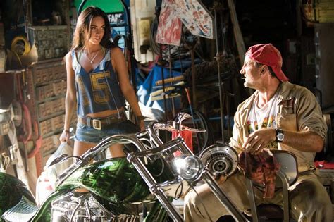 Megan Fox’s Hero Motorcycle Airbrushing Costume From