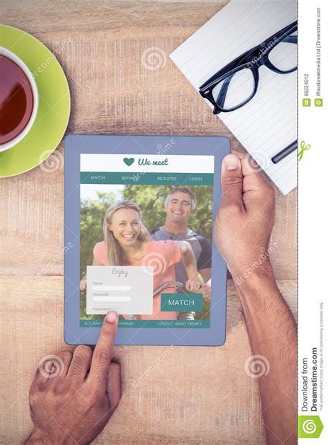 samengesteld beeld van het  dateren app stock foto image  koffie apparaat