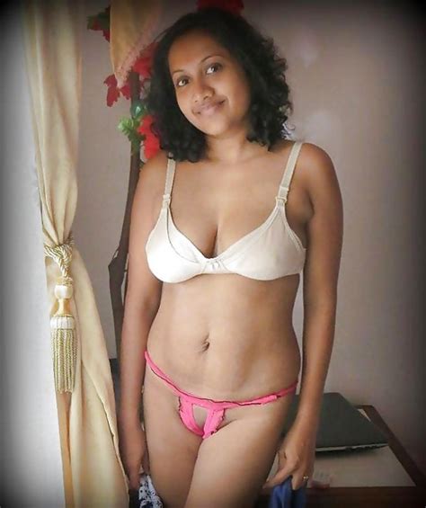 super hot naked indian college girls pics