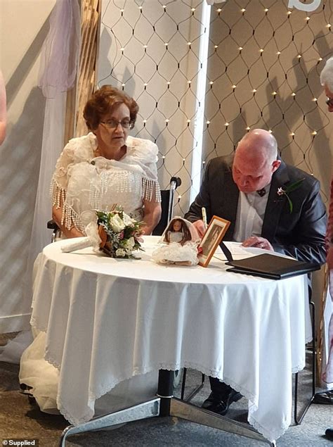 Terminally Ill New Zealand Woman Marries Her Partner After Son Hot