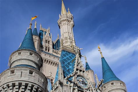 disney world attractions   time visitors getsethappy