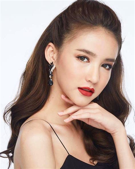 these 10 most gorgeous transgender women in thailand will