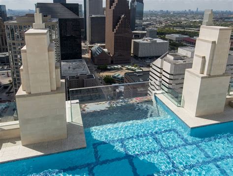 view   floating  story high pool  totally freak