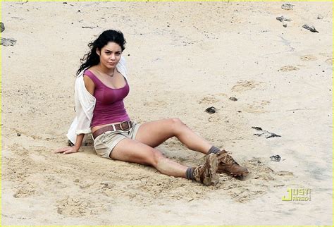 Naked Vanessa Hudgens In Journey 2 The Mysterious Island