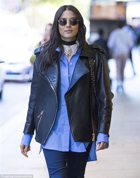 Jessica Gomes Steps Out In Sydney Sporting 1960 S Chic