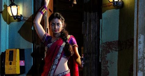 Beauty Galore Hd Pooja Umashankar Hot Saree Movie Stills