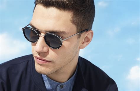 how to choose the right sunglasses for your face shape