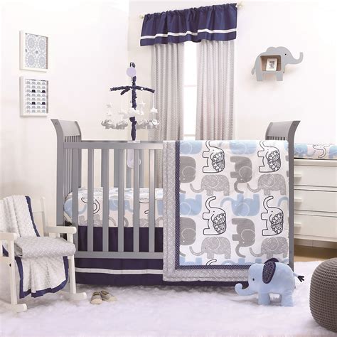choosing baby boy crib bedding    newborn