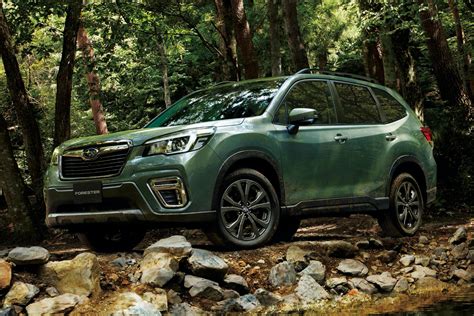 subaru forester adds  safety tech starts   carscoops