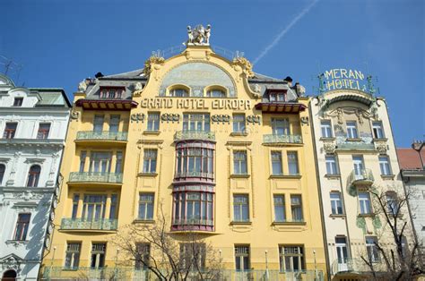 groot hotel europa  praag redactionele stock foto image  bohemen hemel