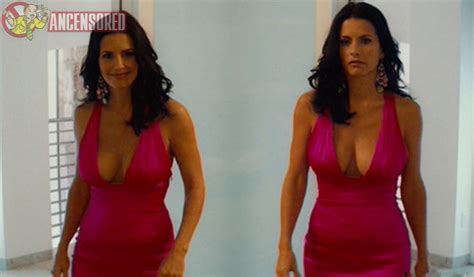 naked courteney cox in the longest yard