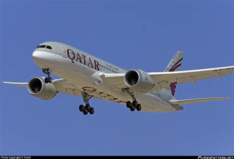 bcc qatar airways boeing   dreamliner photo  pavel id  planespottersnet