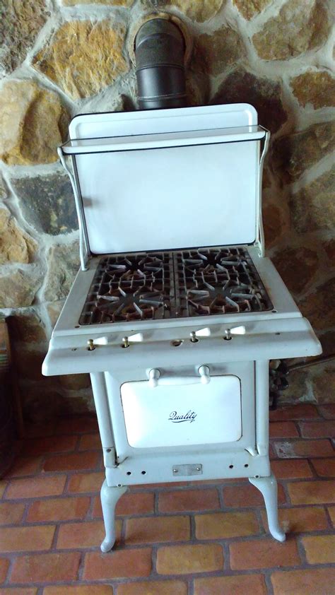 vintage gas stove   antiquesnavigator  antique stores
