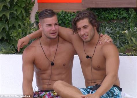 Love Island S Chris Hughes Mourns End Of Kem Bromance Daily Mail Online