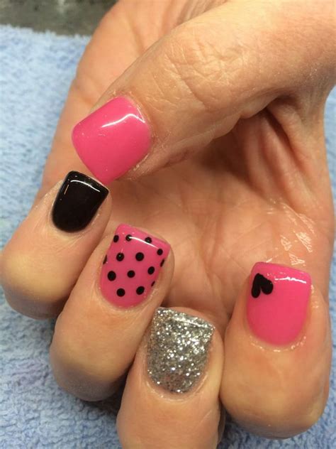 beautiful pink  black nail designs
