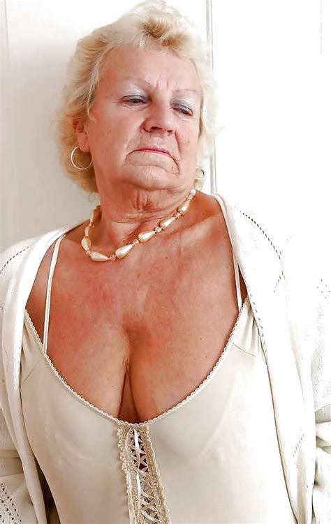 Proud Saggy Grannies Sexy Cleavage No 1 36 Pics Xhamster