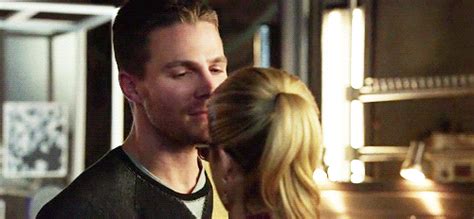 Arrow Sanda {oliver ღ Felicity} 543 Oliver And Felicity In “lost