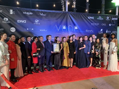 vana gala honors  vietnamese american nail community