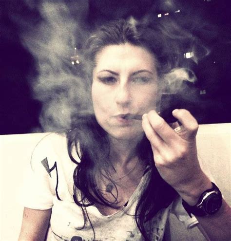 Cigar Smoking Girl Smoking Smoking Pipes Briar Pipe Cigar Room