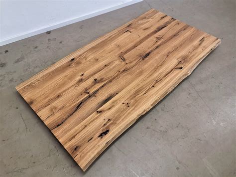 eiche tischplatte mit baumkante massivholz moebel tischplatten baumplatten sideboards