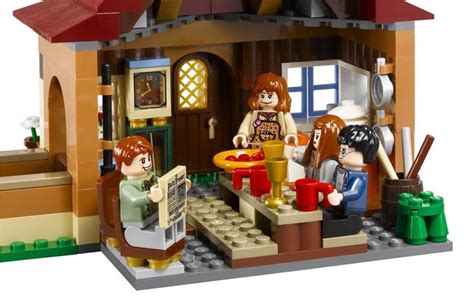 Harry Potter Legos Review Of The Weasley House Set Nerds On Earth