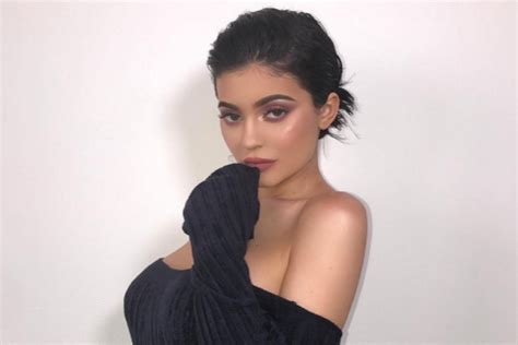 kylie jenner s snapchat was hacked by someone claiming to