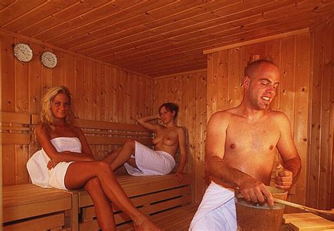 naakt in de sauna