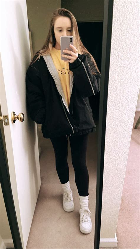 Pin By Katie On My Outfits Mirror Selfie Outfits Mirror
