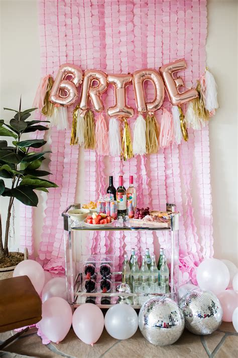 7 steps to planning a bachelorette party
