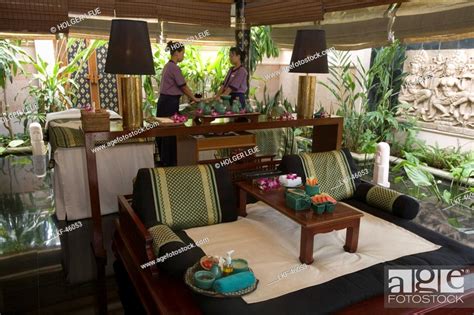 banyan tree spa massage banyan tree resort phuket thailand stock