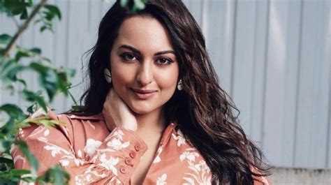 i miss having a relationship in my life sonakshi friday