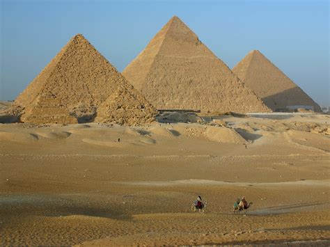 Great Pyramid Of Giza Historical Facts And Pictures The