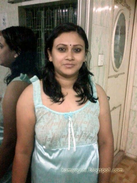 Pin By On U1 In 2019 Aunty Desi Hot Indian Wife