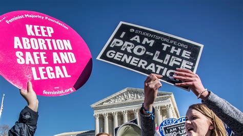 roe  wade  threat   era   battle  abortion rights   yorker