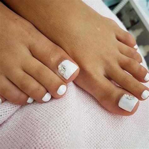21 elegant toe nail designs for spring and summer 8 elegant white