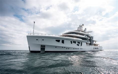 Striking Luxury Yacht Artefact Has Been Delivered To Her Owner — Yacht
