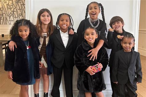 khloe kardashian shares sweet family photo  kardashian kids