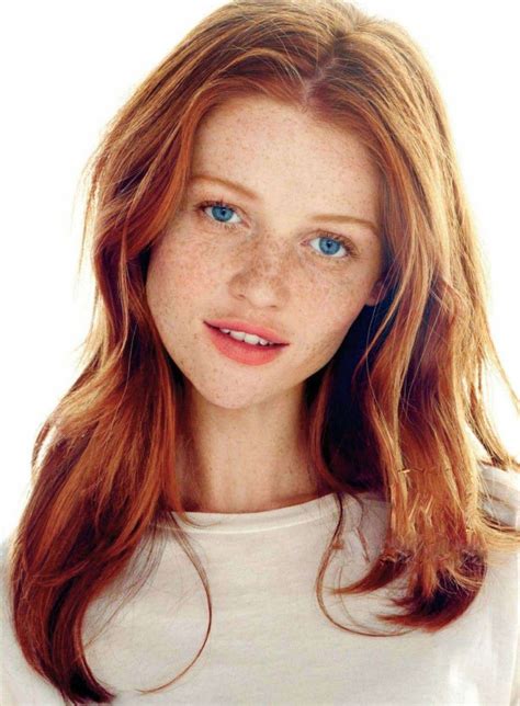 rouquine yeux bleus cintia dicker beautiful red hair most beautiful