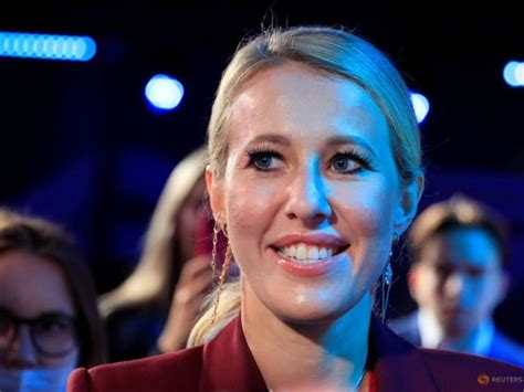 Russian Media Figure Ksenia Sobchak Is In Lithuania After House Search