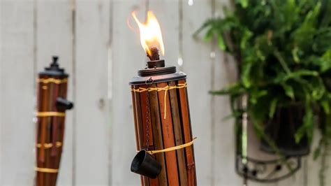 tiki torches torch set reviews buying guide  constant delights