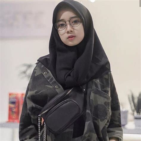 16 Foto Cewek Cewek Indonesia Cantik Modern Hijab Fashion Hijab