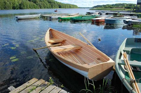 barque en bois de  cm de long sur mesure