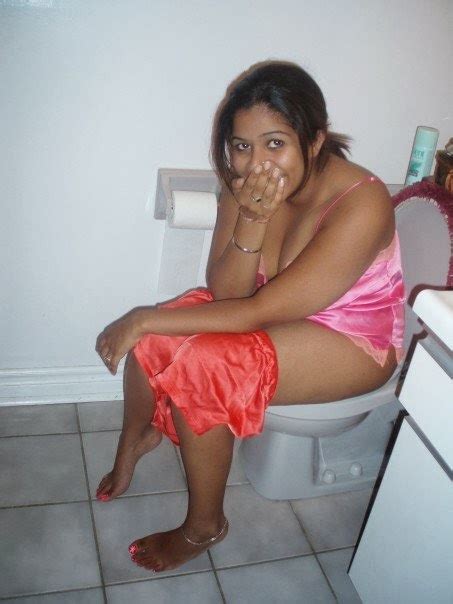 desi indian pissing chut images